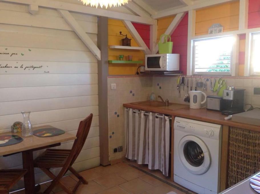 Charmant Bungalow Un P'Tit Coin De Paradis Сен Франсоа Екстериор снимка
