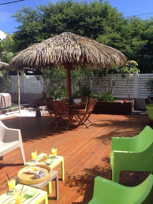 Charmant Bungalow Un P'Tit Coin De Paradis Сен Франсоа Екстериор снимка