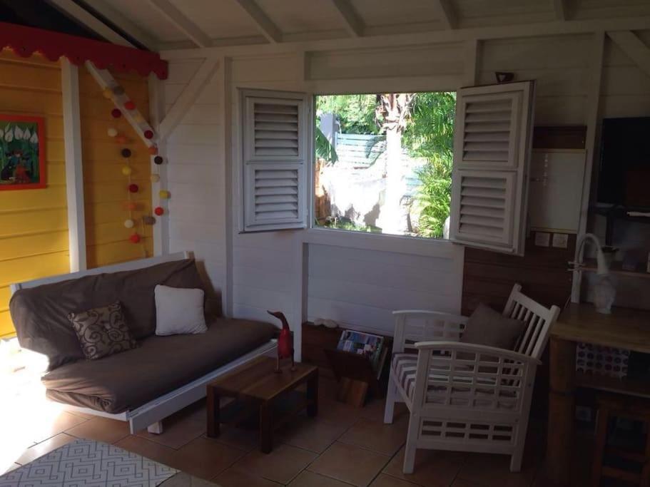 Charmant Bungalow Un P'Tit Coin De Paradis Сен Франсоа Екстериор снимка