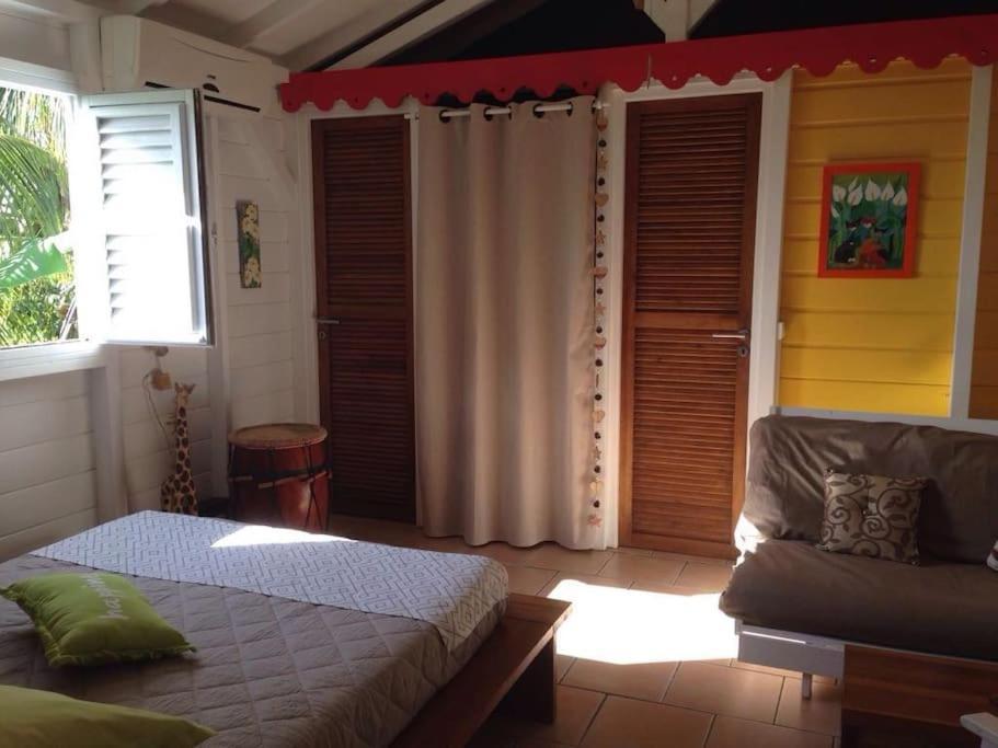 Charmant Bungalow Un P'Tit Coin De Paradis Сен Франсоа Екстериор снимка