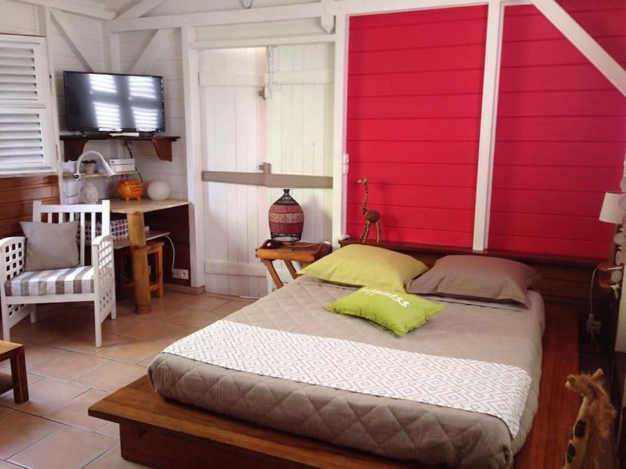Charmant Bungalow Un P'Tit Coin De Paradis Сен Франсоа Екстериор снимка